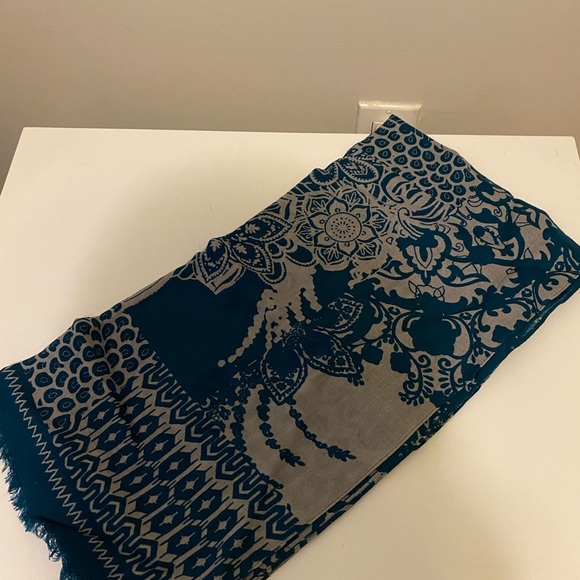 Roeckl women’s designer scarf wrap - Picture 1 of 5